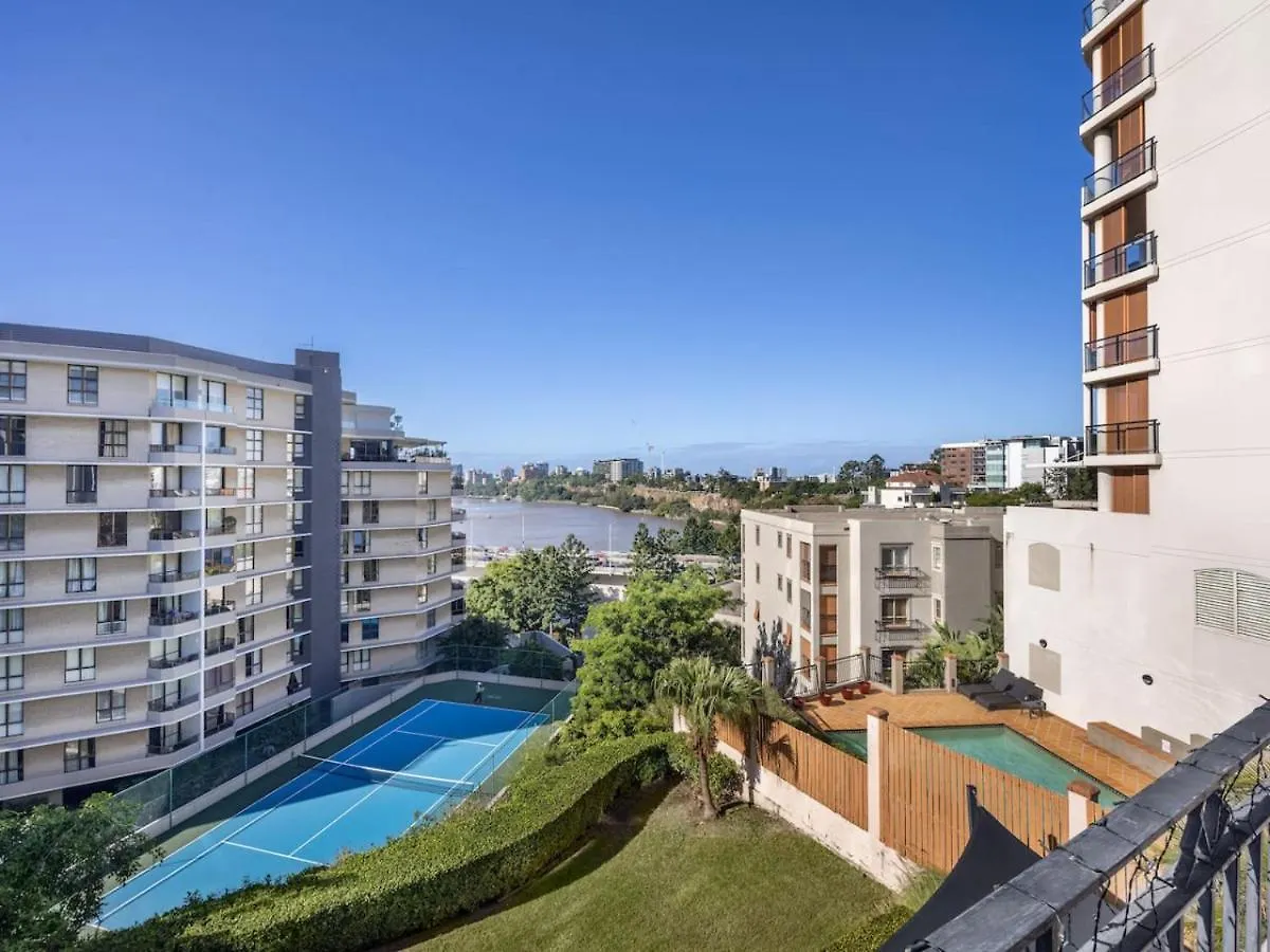 בריסביין Riverside Heritage Chateau 2Br Home South